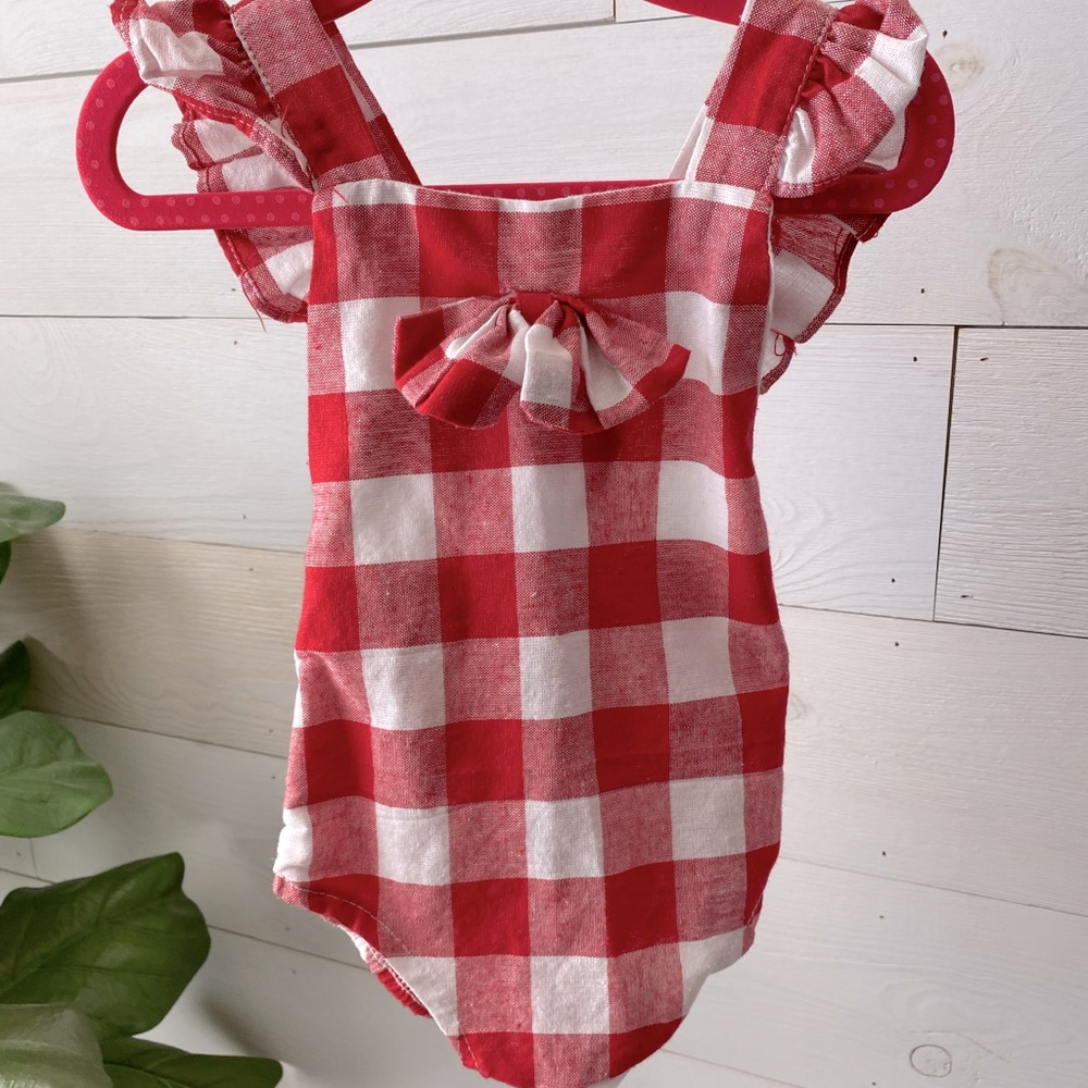 Sweet Summer Baby Romper ❤️🤍